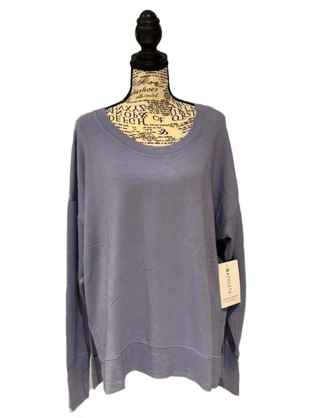 NWT Athleta Coaster Luxe Sweatshirt Medium Periwinkle Blue Relaxed